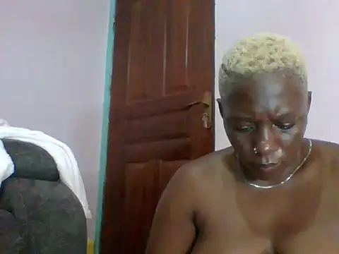 Poisonous Ivy online show from 12, 12, 2024