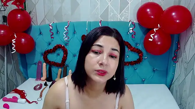 AdaFawxx online show from 8, 2, 2025