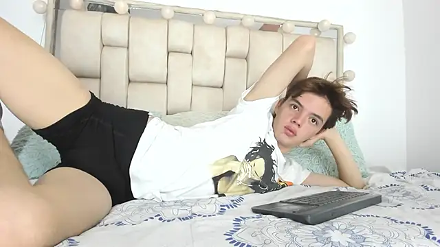 daniel hot03 online show from 9, 10, 2025