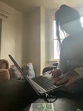 Snapshot of Chloexx69 chatting on 21, 11, 2025 Chloexx69 online show from 21, 11, 2025