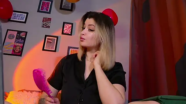 Snapshot of LancasterLady chatting on 9, 2, 2025 LancasterLady online show from 9, 2, 2025