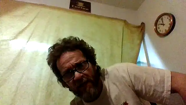 Snapshot of Woodywoodsup1 chatting on 14, 12, 2025 Woodywoodsup1 online show from 14, 12, 2025