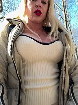 Snapshot of Kate-monroe chatting on 19, 3, 2025 Kate-monroe online show from 19, 3, 2025