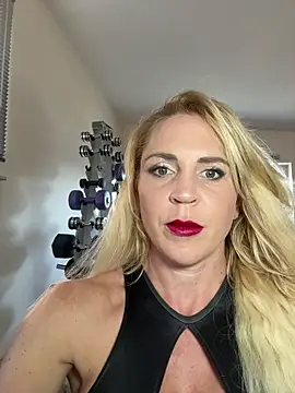 Snapshot of Kate-monroe chatting on 3, 3, 2026 Kate-monroe online show from 3, 3, 2026