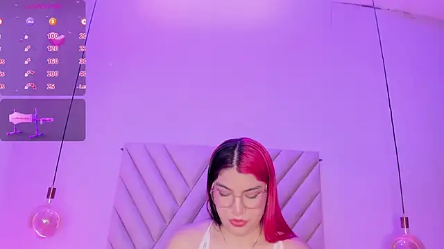 Snapshot of EmmaSwift_ chatting on 8, 1, 2026 EmmaSwift online show from 8, 1, 2026