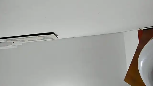 Snapshot of Mialenox chatting on 5, 11, 2025 Mialenox online show from 5, 11, 2025