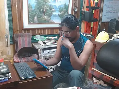 Dr Pocholate84 online show from 10, 2, 2026