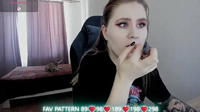 Olivia Munk online show from 15, 3, 2025