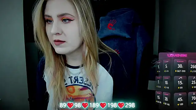 Olivia Munk online show from 30, 9, 2025