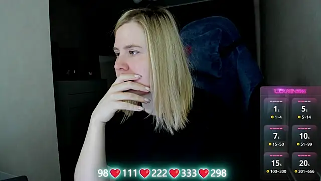 Olivia Munk online show from 24, 4, 2026