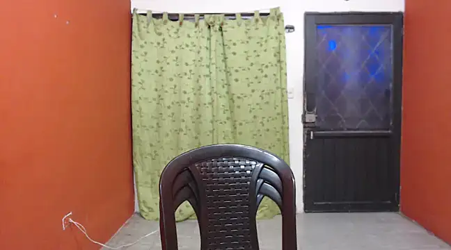 LAURA CRAIZY online show from 11, 12, 2024