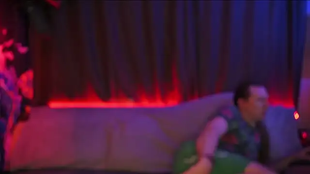 Claudia and elon  online show from 19, 12, 2024