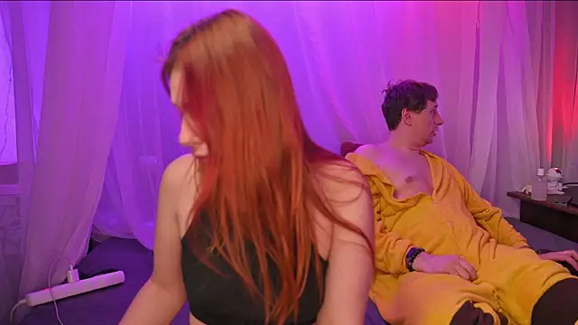 Claudia and elon  online show from 14, 2, 2025