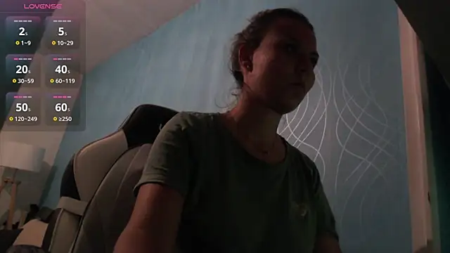 Snapshot of BabyNila chatting on 10, 9, 2025 BabyNila online show from 10, 9, 2025