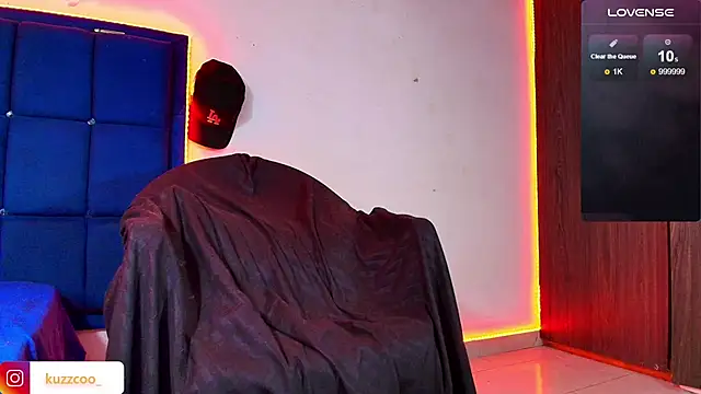 Snapshot of kuzzcoo chatting on 22, 3, 2025 kuzzcoo online show from 22, 3, 2025