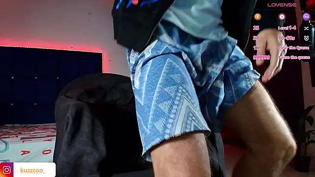 Snapshot of kuzzcoo chatting on 14, 10, 2025 kuzzcoo online show from 14, 10, 2025