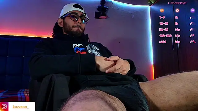 Snapshot of kuzzcoo chatting on 6, 2, 2026 kuzzcoo online show from 6, 2, 2026