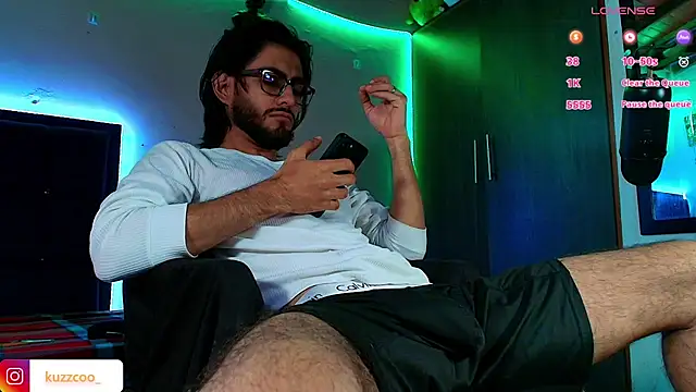 Snapshot of kuzzcoo chatting on 24, 2, 2026 kuzzcoo online show from 24, 2, 2026