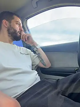 ElChapoGuzman95 online show from 23, 4, 2026