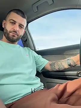 ElChapoGuzman95 online show from 27, 4, 2026