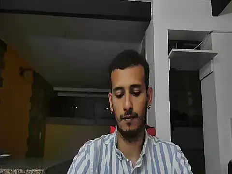 Snapshot of talktome4 chatting on 19, 5, 2026 talktome4 online show from 19, 5, 2026