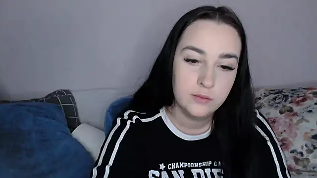 Snapshot of vitalina_freedom chatting on 5, 12, 2024 vitalina freedom online show from 5, 12, 2024