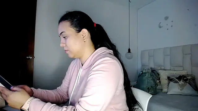 Snapshot of tiffany__pink chatting on 27, 9, 2025 tiffany pink online show from 27, 9, 2025