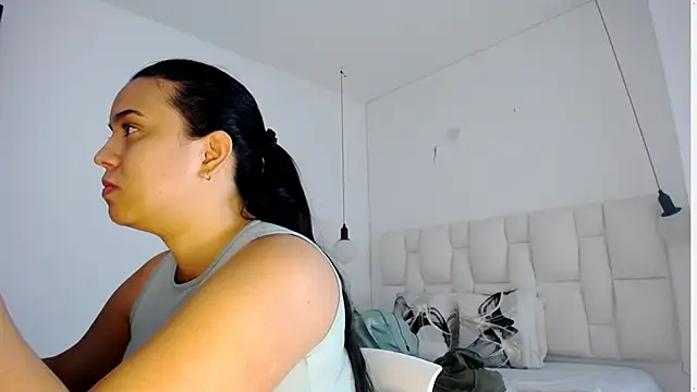 Snapshot of tiffany__pink chatting on 11, 10, 2025 tiffany pink online show from 11, 10, 2025