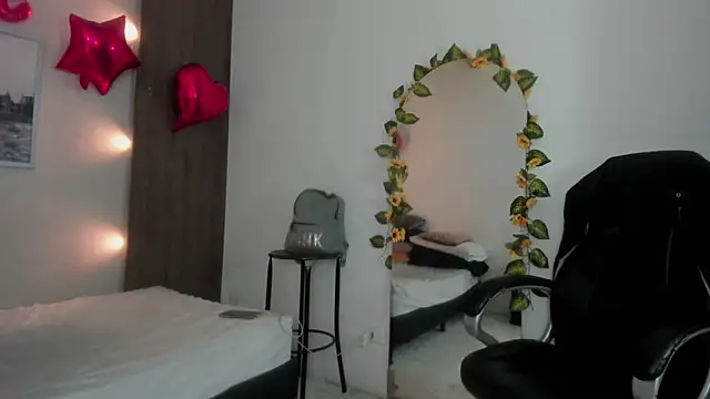 Cheryl JONES online show from 4, 3, 2026