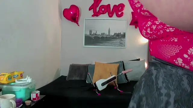 Cheryl JONES online show from 11, 3, 2026