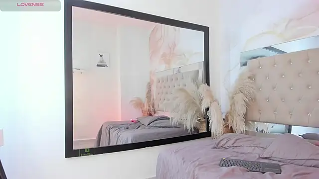 ainaah  online show from 15, 2, 2025