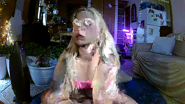 lyra rose online show from 27, 4, 2026