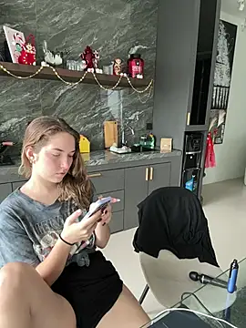 Nura n Sarah online show from 12, 1, 2025