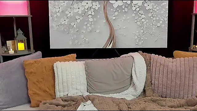 Entitled Bitch online show from 28, 4, 2026