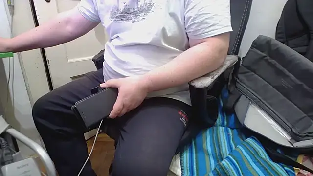 Snapshot of tipko123 chatting on 2, 3, 2025 tipko123 online show from 2, 3, 2025