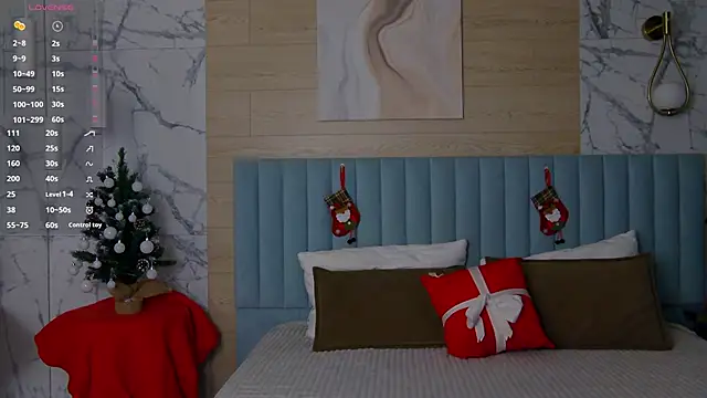 Snapshot of CarolReeves chatting on 21, 12, 2025 CarolReeves online show from 21, 12, 2025