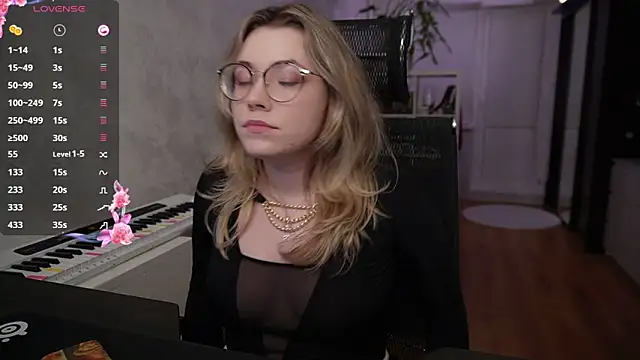 Snapshot of RemyCute chatting on 30, 1, 2025 RemyCute online show from 30, 1, 2025