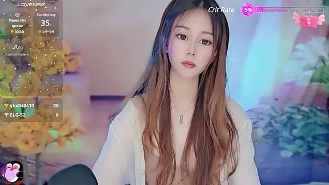 Snapshot of Aimee-520 chatting on 4, 3, 2025 Aimee-520 online show from 4, 3, 2025