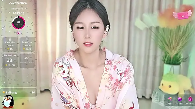 Snapshot of Aimee-520 chatting on 10, 9, 2025 Aimee-520 online show from 10, 9, 2025