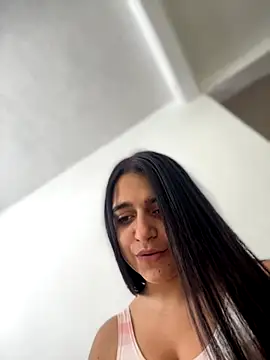 Snapshot of Alicia_Ruiz chatting on 12, 9, 2025 Alicia Ruiz online show from 12, 9, 2025