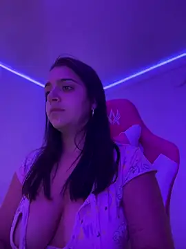 Snapshot of Alicia_Ruiz chatting on 17, 1, 2026 Alicia Ruiz online show from 17, 1, 2026