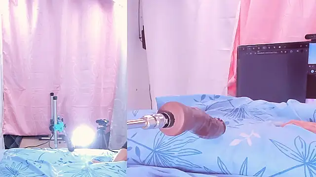 Aleska James online show from 20, 9, 2025