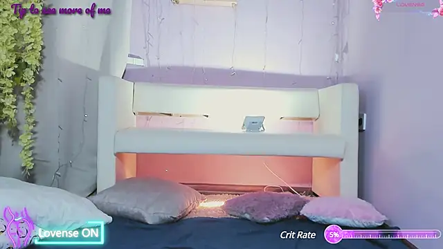 Lollita Lewis online show from 25, 1, 2025