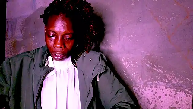 Snapshot of nzanizy chatting on 5, 1, 2025 nzanizy online show from 5, 1, 2025