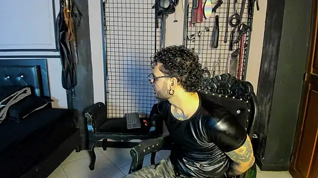 Twisted Fantasy online show from 24, 4, 2026