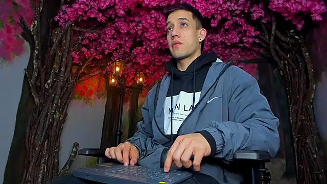 alexgiraldo  online show from 16, 2, 2025