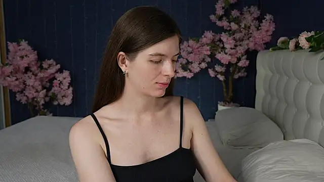 -Mirror-Girl- online show from 30, 6, 2026