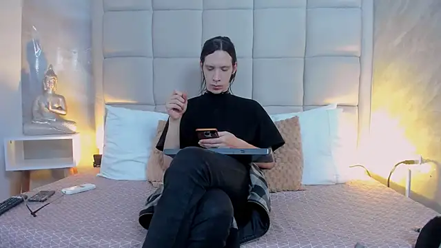 Hecatee 77 online show from 27, 9, 2025