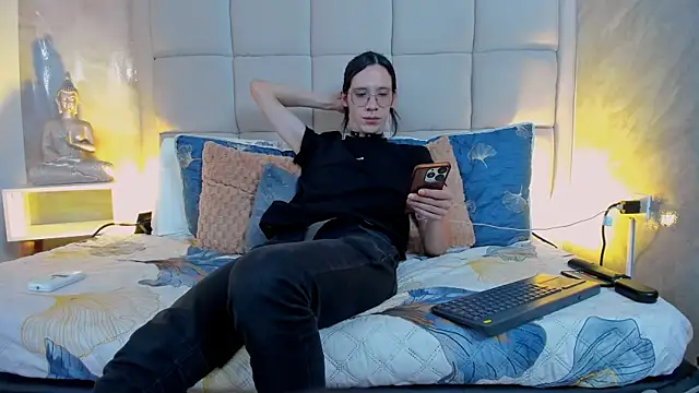 Hecatee 77 online show from 11, 10, 2025