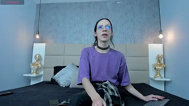 Hecatee 77 online show from 27, 4, 2026